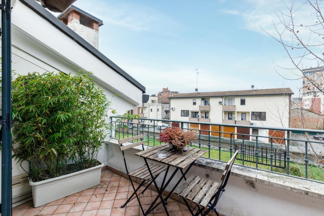 Elly'S Home Parcheggio Privato Ravenna Bagian luar foto